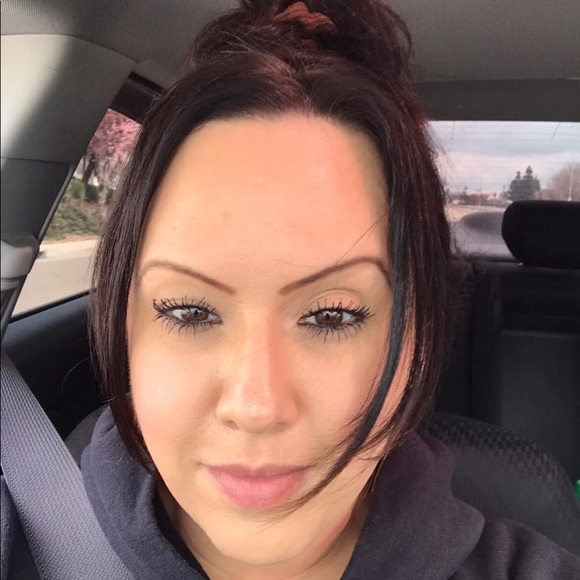 Meet your posher - Picture 2 of 4